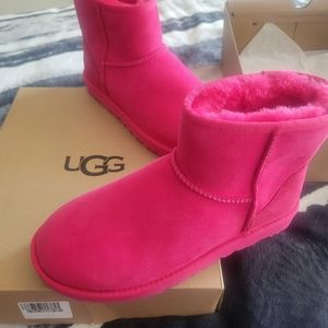 Ugg pink